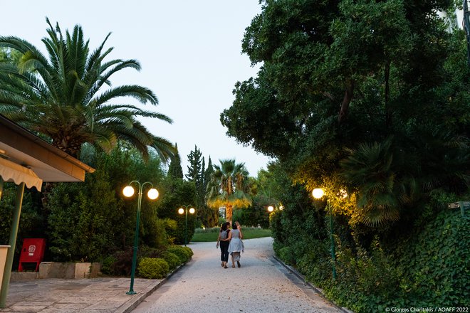 12ο AOAFF: Οι «Ομπρέλες του Χερβούργου» σκόρπισαν μελωδίες στον Κήπο της Γαλλικής Σχολής