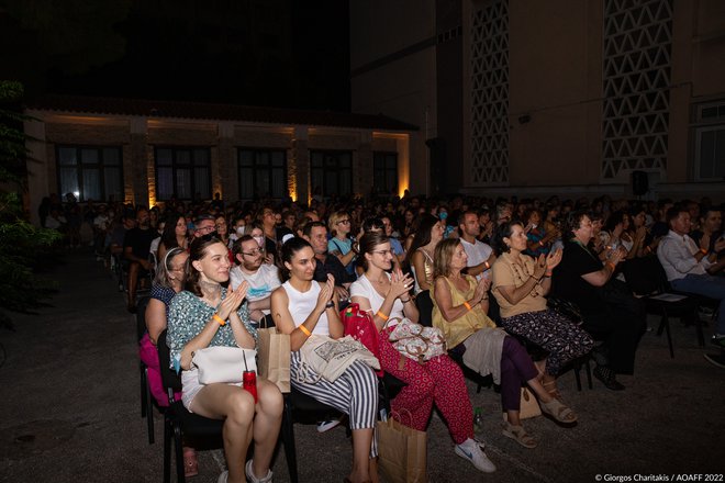 12ο AOAFF: Οι «Ομπρέλες του Χερβούργου» σκόρπισαν μελωδίες στον Κήπο της Γαλλικής Σχολής