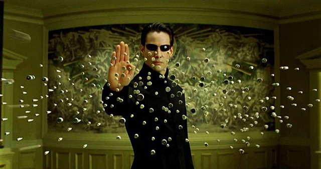 Χορεύοντας στο «Matrix»: Ο Ντάνι Μπόιλ σκηνοθετεί θεατρικό project-διασκευή της κινηματογραφικής επιτυχίας