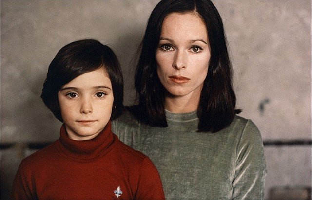 Essential Cinema #107: «Cria Cuervos» (1976) του Κάρλος Σάουρα