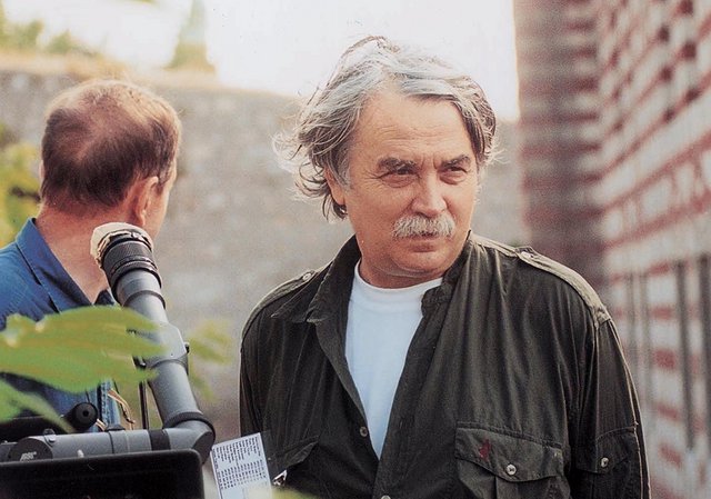 Λάκης Παπαστάθης (1943-2023): Έφυγε ένας πολύπλευρος άνθρωπος του ελληνικού πολιτισμού