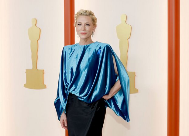 Oscars 2023: Οι εμφανίσεις στο (κι ας μην ήταν κόκκινο!) χαλί των Όσκαρ