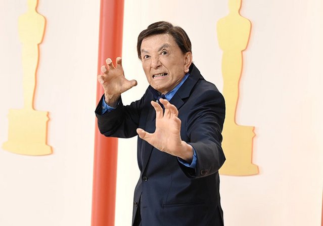 Oscars 2023: Οι εμφανίσεις στο (κι ας μην ήταν κόκκινο!) χαλί των Όσκαρ