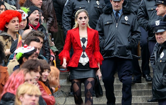 Lady... Harley! Νέες φωτογραφίες της Lady Gaga στο πλατώ του δεύτερου «Joker»