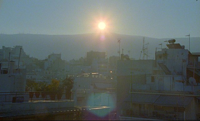 «Τα περιστέρια αρρωσταίνουν, όταν η πόλη φλέγεται»  του Σταύρου Μαρκουλάκη στο Σαράγεβο