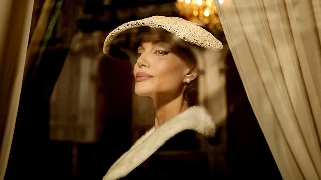 «Maria»: Πρώτες εικόνες της Αντζελίνα Τζολί ως Μαρία Κάλλας