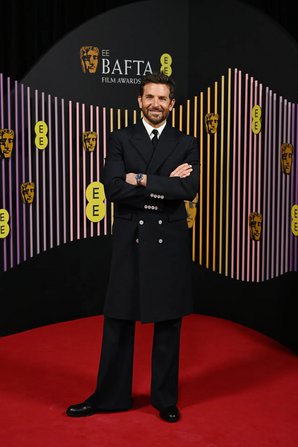 BAFTA 2024: Οι εμφανίσεις στο κόκκινο χαλί
