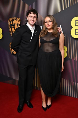 BAFTA 2024: Οι εμφανίσεις στο κόκκινο χαλί