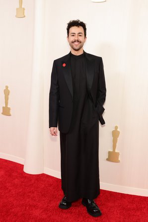 OSCARS 2024: Οι εμφανίσεις στο κόκκινο χαλί των Όσκαρ