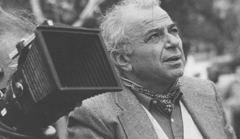 «Αν ζούσε σήμερα ο Ευριπίδης θα έγραφε σενάρια»: Σαν σήμερα γεννήθηκε ο Μιχάλης Κακογιάννης
