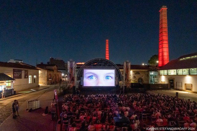 Επιστροφή στα '90s! «12 Πίθηκοι» και «The Truman Show» σε ένα κινηματογραφικό διήμερο στην Τεχνόπολη