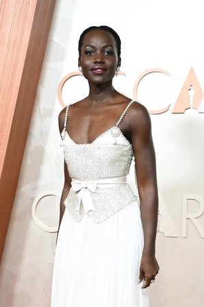 OSCARS 2025: Οι εμφανίσεις στο κόκκινο χαλί των Όσκαρ