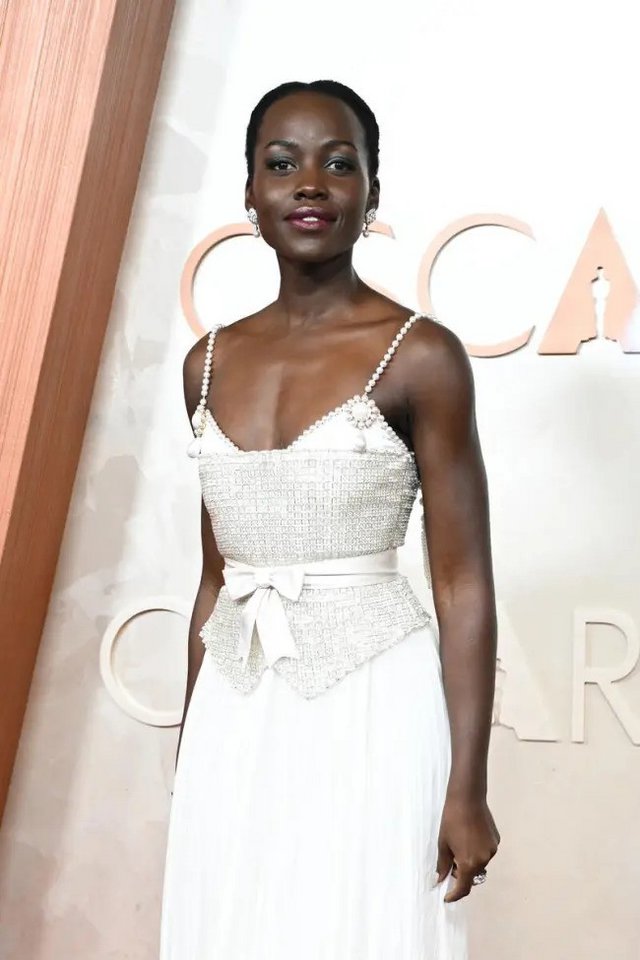 OSCARS 2025: Οι εμφανίσεις στο κόκκινο χαλί των Όσκαρ