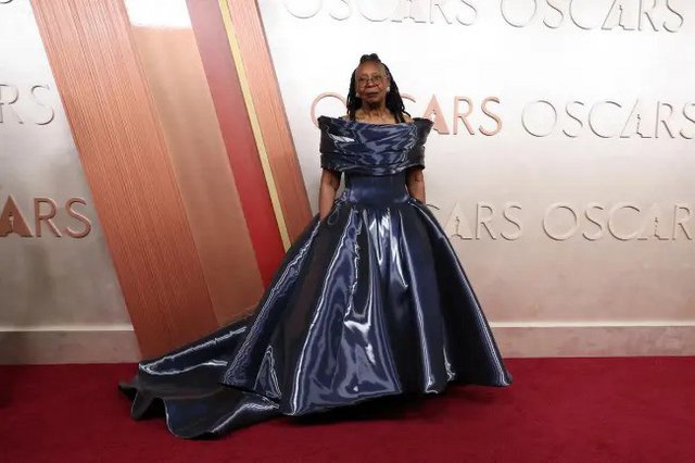 OSCARS 2025: Οι εμφανίσεις στο κόκκινο χαλί των Όσκαρ
