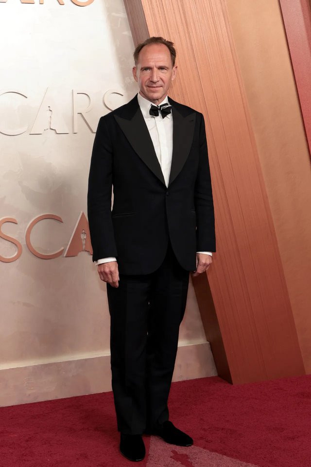 OSCARS 2025: Οι εμφανίσεις στο κόκκινο χαλί των Όσκαρ