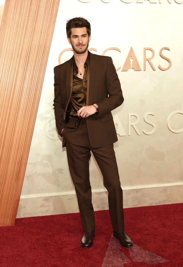 OSCARS 2025: Οι εμφανίσεις στο κόκκινο χαλί των Όσκαρ