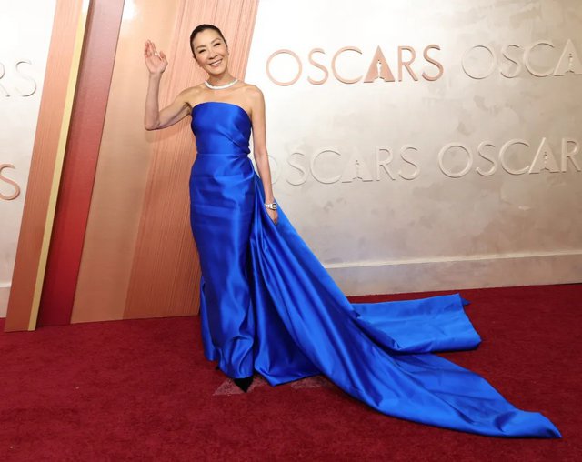 OSCARS 2025: Οι εμφανίσεις στο κόκκινο χαλί των Όσκαρ