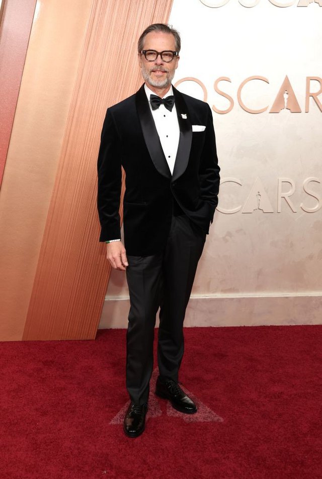 OSCARS 2025: Οι εμφανίσεις στο κόκκινο χαλί των Όσκαρ