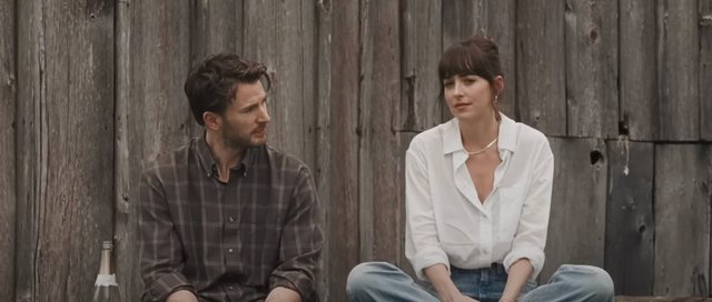 Τρέιλερ «Materialists»: Ντακότα Τζόνσον, Πέδρο Πασκάλ και Κρις Έβανς σε ρομαντική κομεντί της Σελίν Σονγκ
