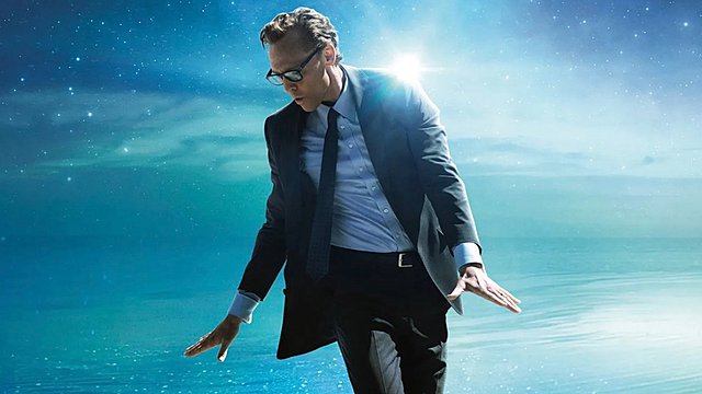 Τρέιλερ «The Life of Chuck»: Ο Μάικ Φλάναγκαν για 3η φορά στον κόσμο του Στίβεν Κινγκ