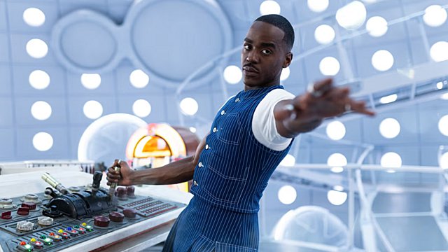 Tέλος ο Νσούτι Γκατουά από το «Doctor Who»