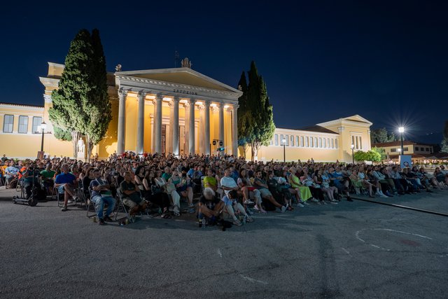 Το 15ο Athens Open Air Film Festival Powered by ΔΕΗ ξεκίνησε μαγικά κάτω από τα αστέρια!