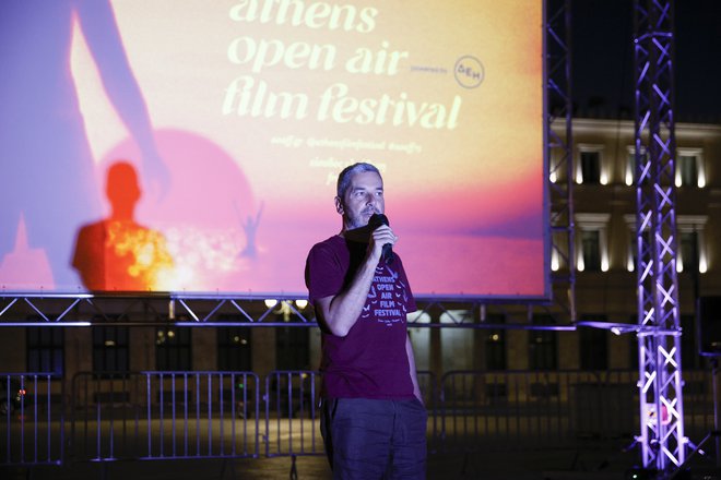 15o AOAFF powered by ΔΕΗ: Ο «Εραστής της Κομμώτριας» σαγήνευσε την Πλατεία Κοτζιά
