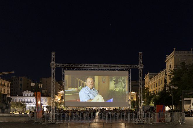 15o AOAFF powered by ΔΕΗ: Ο «Εραστής της Κομμώτριας» σαγήνευσε την Πλατεία Κοτζιά