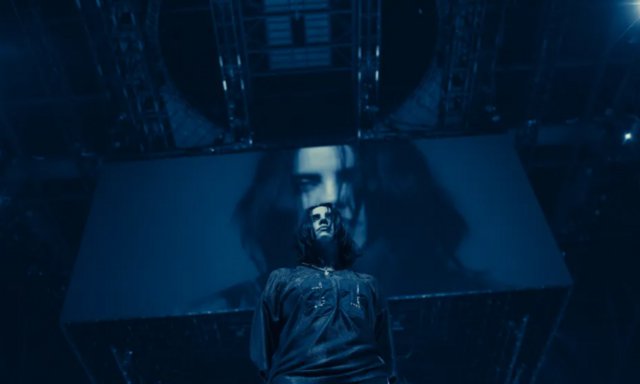 O Τζέιμς Κάμερον σκηνοθετεί concert movie της Μπίλι Άιλις σε 3-D