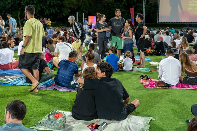 Μία αξέχαστη προβολή: Η «Μονομαχία στο Ελ Πάσο» του Σέρτζιο Λεόνε στον αγωνιστικό χώρο του... ΕΛ ΠΑΣΟ!