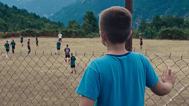 Το CineDoc παρουσιάζει τα «Τέρματα του Αυγούστου» του Δημήτρη Κουτσιαμπασάκου στον κινηματογράφο ΔΑΝΑΟ