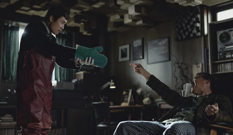 Η Neon «προσκαλεί ευγενικά» τους 500 πλουσιότερους CEO των ΗΠΑ στην προβολή του «No Other Choice»