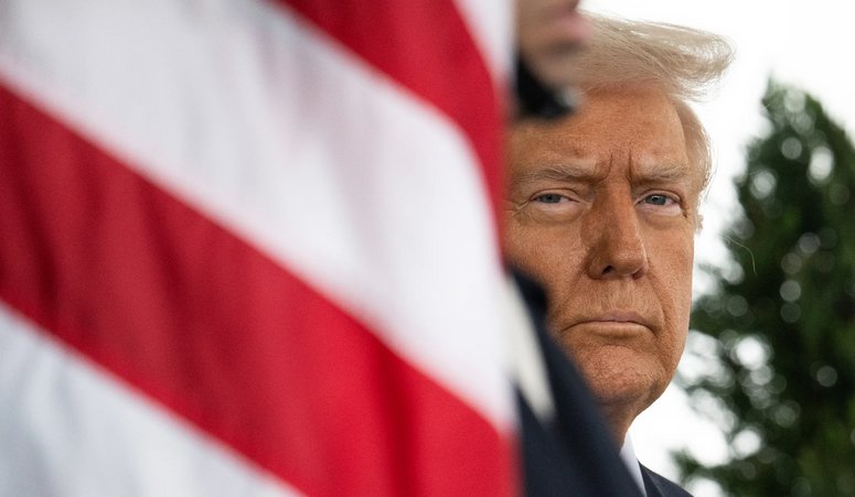 O επιτήδειος ουδέτερος: Δεν θέλει να εμπλακεί τώρα ο Πρόεδρος Τραμπ στην υπόθεση εξαγοράς της Warner