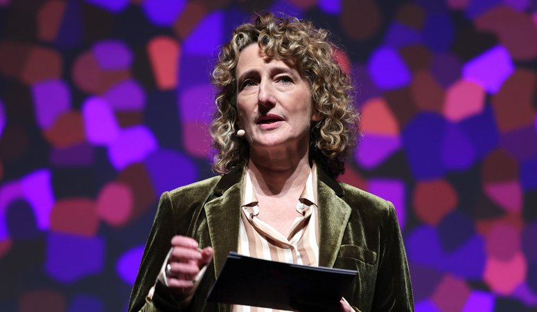 Διασταυρούμενα πυρά: H Μπερλινάλε και η διευθύντριά της στο στόχαστρο και της γερμανικής κυβέρνησης