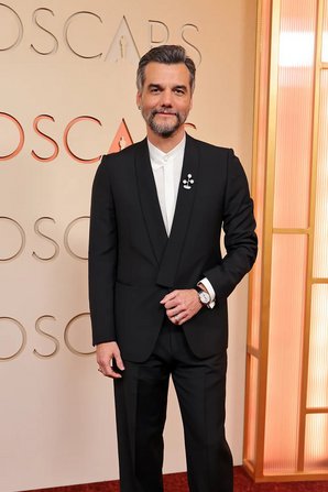 OSCARS 2026: Οι εμφανίσεις στο κόκκινο χαλί των Όσκαρ