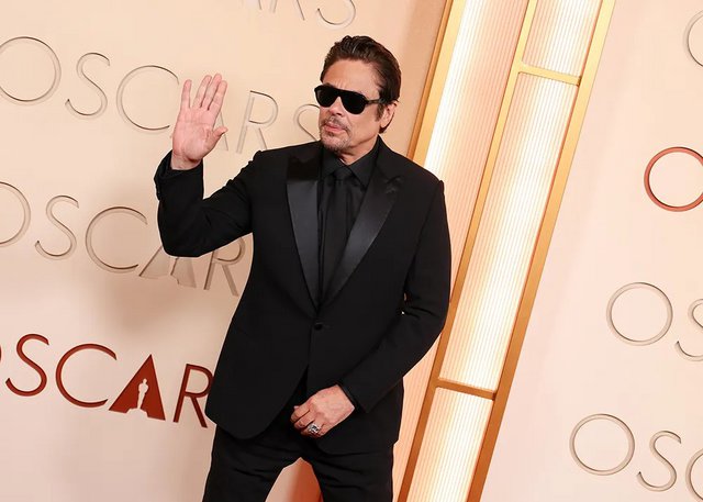 OSCARS 2026: Οι εμφανίσεις στο κόκκινο χαλί των Όσκαρ