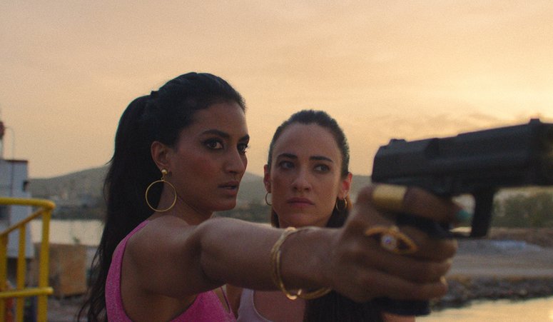 Δύο σώματα, μία κραυγή: Η Μελισσάνθη Μάχουτ και η Ωρόρα Μαριόν στον κόσμο της «GORGONA»