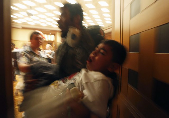 «Σταματήστε αυτή την τρέλα!»