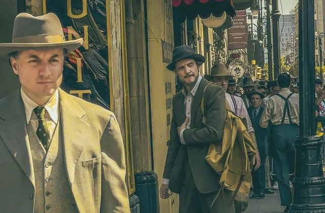 «De Noche»: Πρώτες εικόνες Πέδρο Πασκάλ και Τοντ Χέινς από τα γυρίσματα ενός ήδη πολύκροτου queer-noir «De Noche»: Πρώτες εικόνες Πέδρο Πασκάλ και Τοντ Χέινς από τα γυρίσματα ενός ήδη πολύκροτου queer-noir