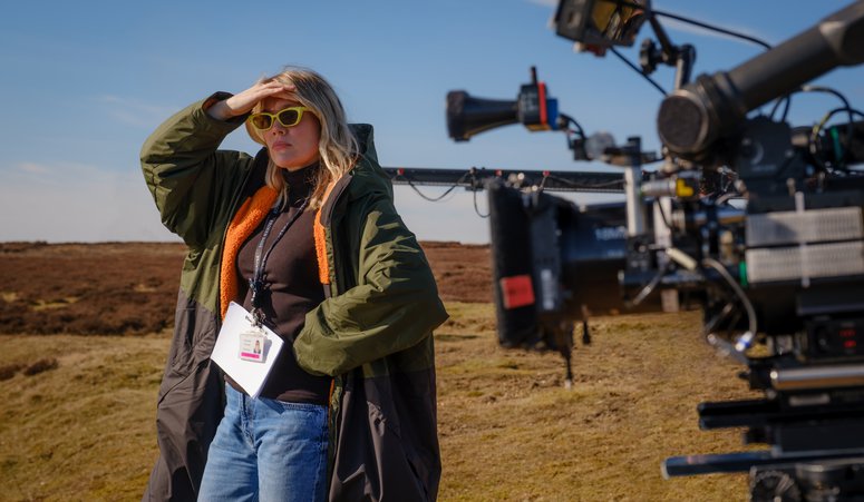 Ανεμοδαρμένο... ένστικτο; Η Έμεραλντ Φενέλ σε συζητήσεις για το reboot του «Basic Instict»