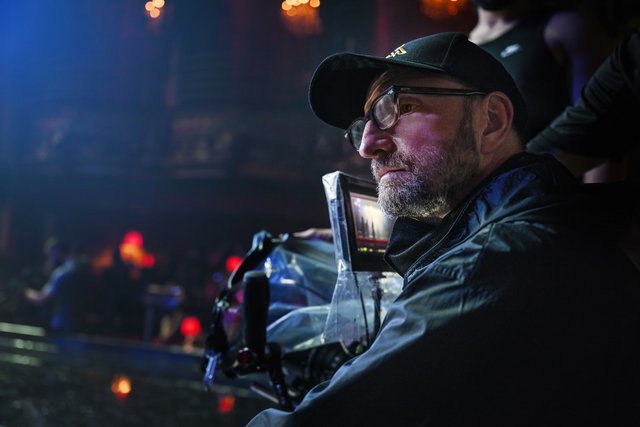 Ο Στίβεν Σόντερμπεργκ (δεν έχει κανένα πρόβλημα να) χρησιμοποιεί όση Τεχνητή Νοημοσύνη χρειάζεται Ο Στίβεν Σόντερμπεργκ (δεν έχει κανένα πρόβλημα να) χρησιμοποιεί όση Τεχνητή Νοημοσύνη χρειάζεται