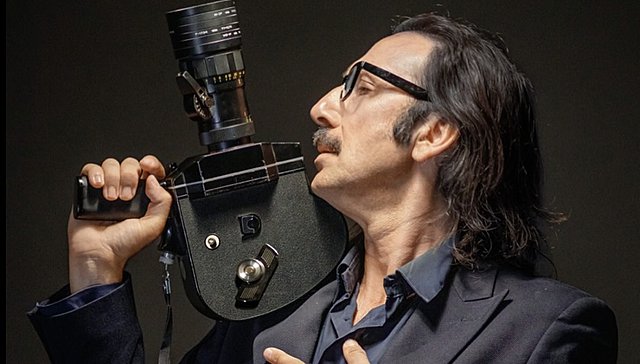 «Το Κλασικό Αριστούργημα»: Η νέα ταινία του Ρένου Χαραλαμπίδη ξεκινά το ταξίδι της