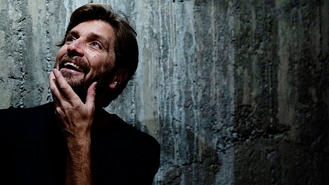 Σιγά μην έλειπε: Ντοκιμαντέρ παρακολουθεί τον Ρούμπεν Έστλουντ και την επιχείρησή του για 3ο Χρυσό Φοίνικα