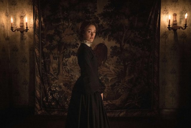 Τρέιλερ: Η Μάικα Μονρό πρωταγωνιστεί στο «Victorian Psycho»