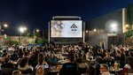 «ΕΛΛΑΔΑ 3.0» : Τρεις μικρού μήκους, φραπέδες, κόλλυβα και πεντοχίλιαρα δραχμές στην πιο new age πρεμιέρα της χρονιάς
