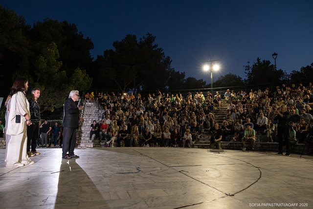 “Theo, I’m here again!”: Ο Χάρβεϊ Καϊτέλ συγκίνησε την Αθήνα στην έναρξη του 16ου AOAFF powered by ΔΕΗ