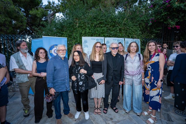 “Theo, I’m here again!”: Ο Χάρβεϊ Καϊτέλ συγκίνησε την Αθήνα στην έναρξη του 16ου AOAFF powered by ΔΕΗ
