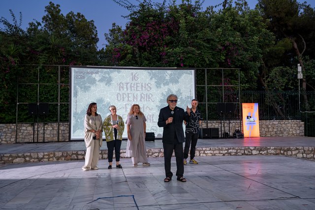 “Theo, I’m here again!”: Ο Χάρβεϊ Καϊτέλ συγκίνησε την Αθήνα στην έναρξη του 16ου AOAFF powered by ΔΕΗ