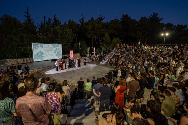 “Theo, I’m here again!”: Ο Χάρβεϊ Καϊτέλ συγκίνησε την Αθήνα στην έναρξη του 16ου AOAFF powered by ΔΕΗ