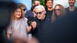 “Theo, I’m here again!”: Ο Χάρβεϊ Καϊτέλ συγκίνησε την Αθήνα στην έναρξη του 16ου AOAFF powered by ΔΕΗ
